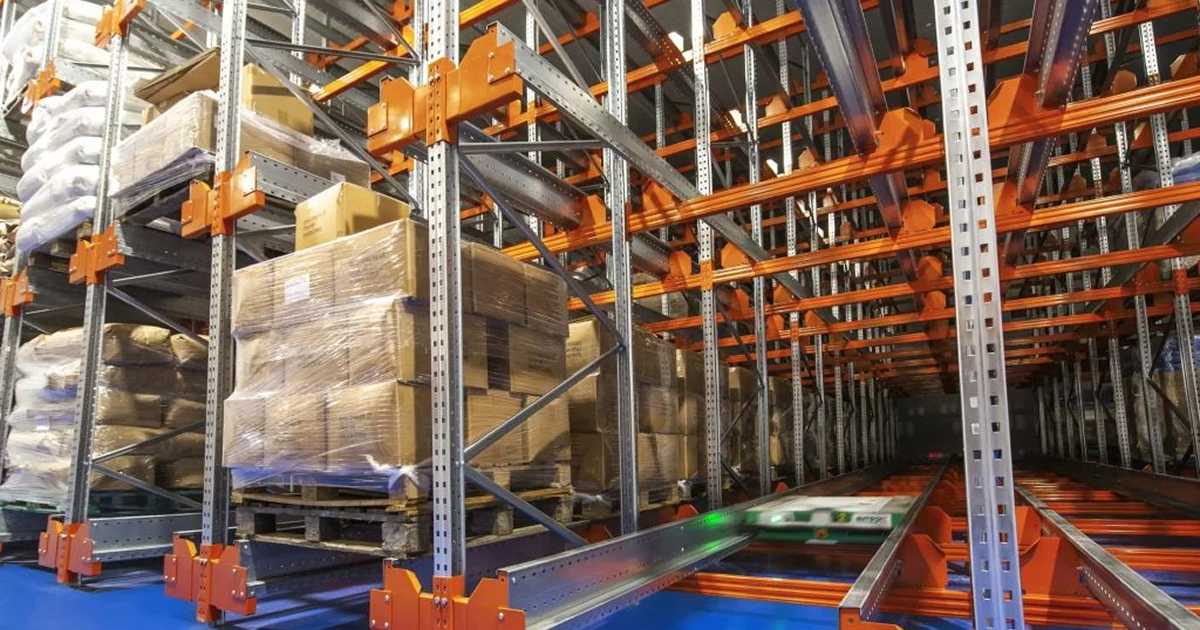 Pallet shuttle Pallet shuttle